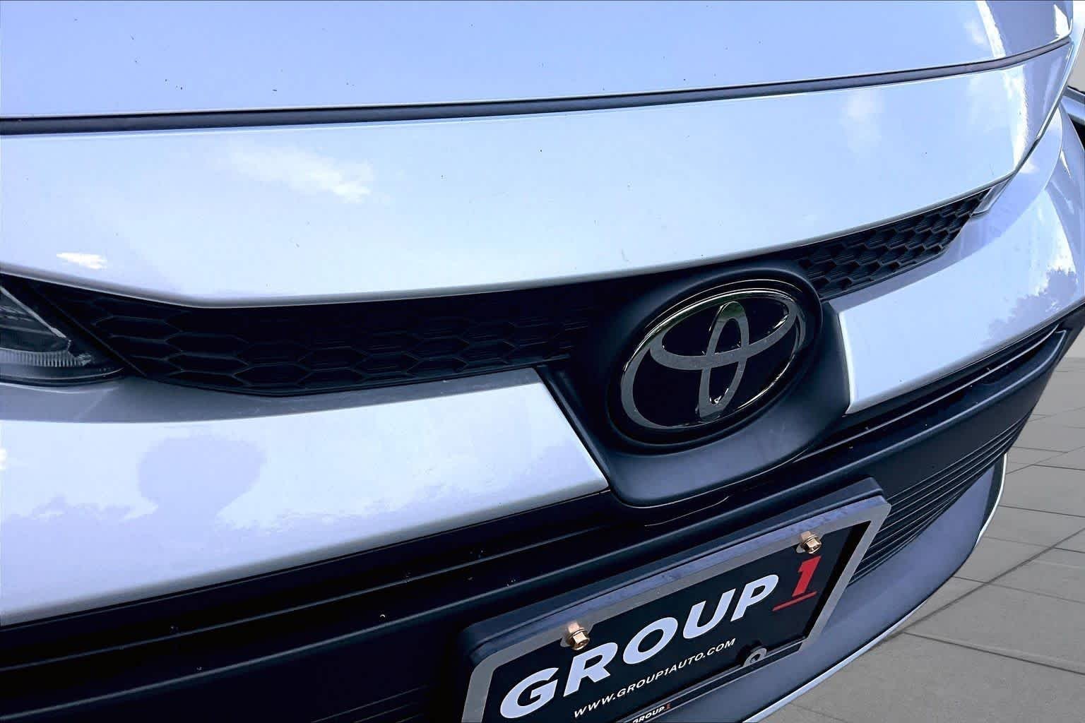 Certified Used 2023 Classic Silver Metallic Toyota LE image 28