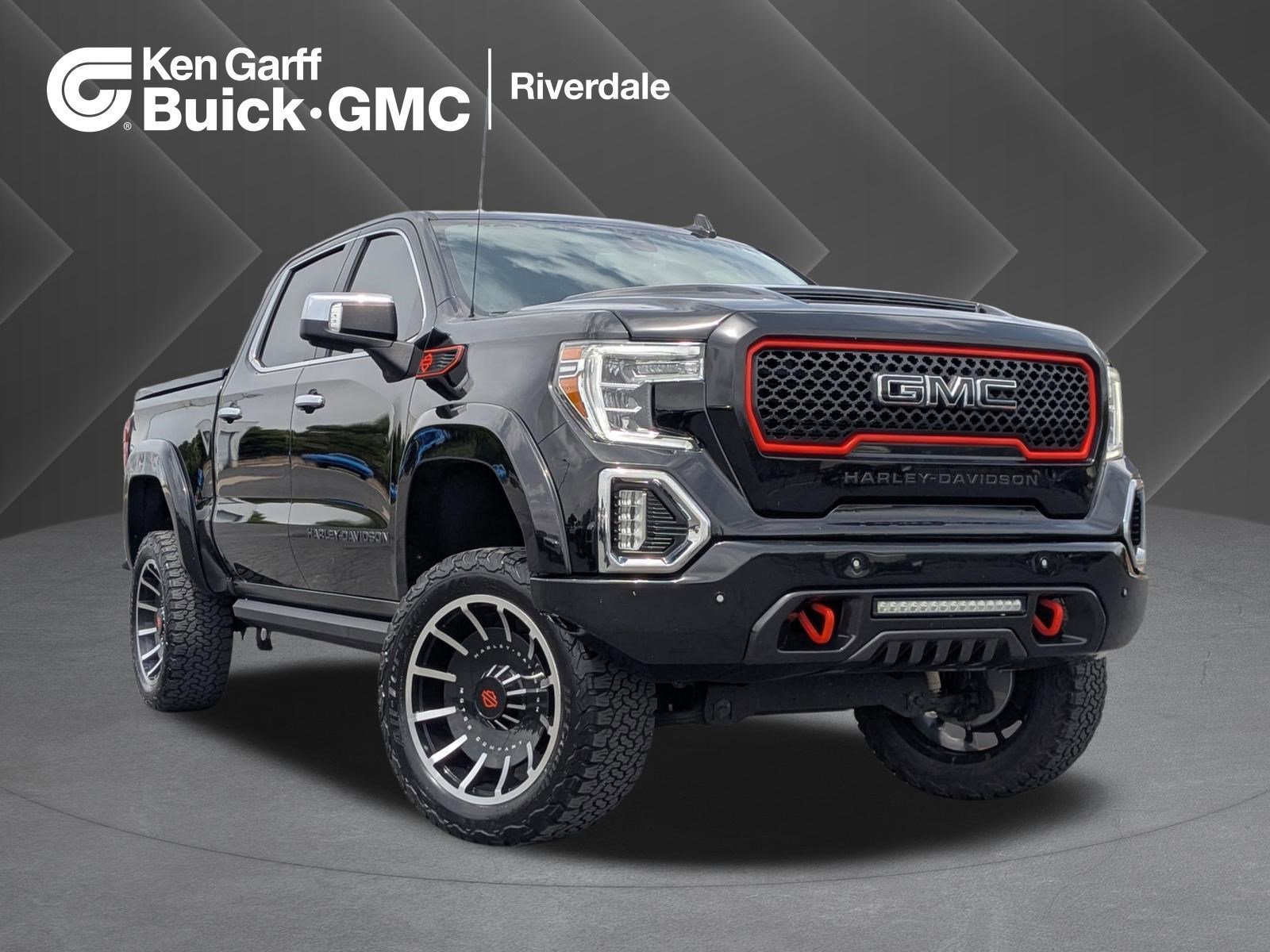 2022 GMC Sierra 4WD Crew Cab Standard Box SLT's photo