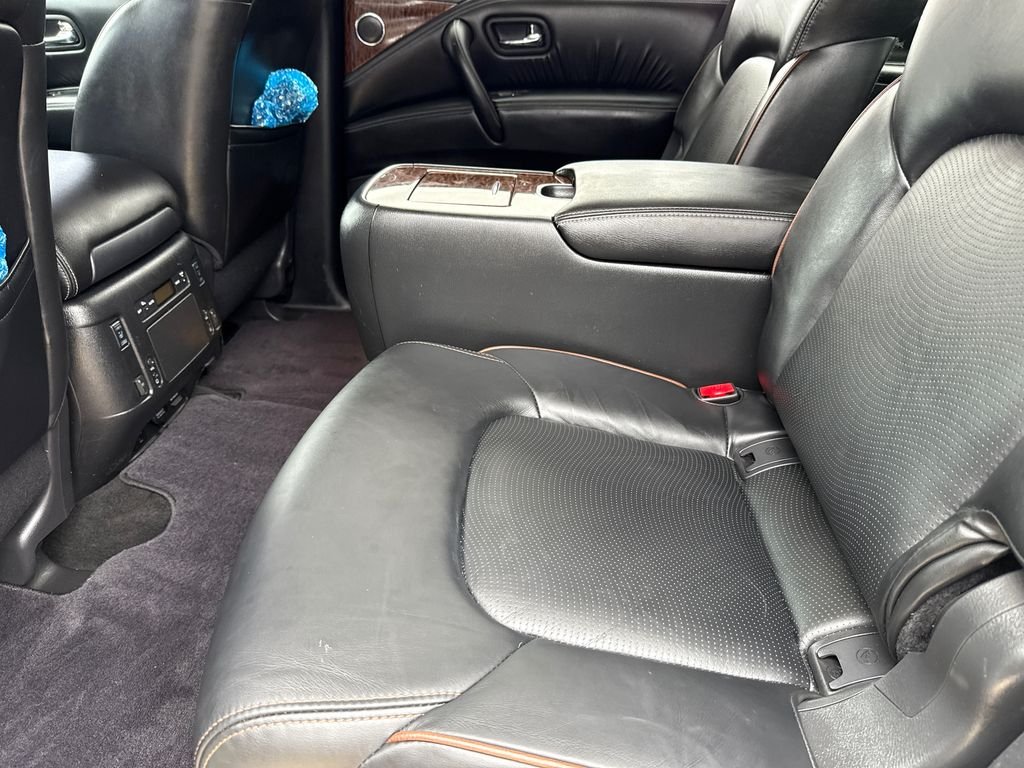 Used 2020 White Nissan Platinum image 19