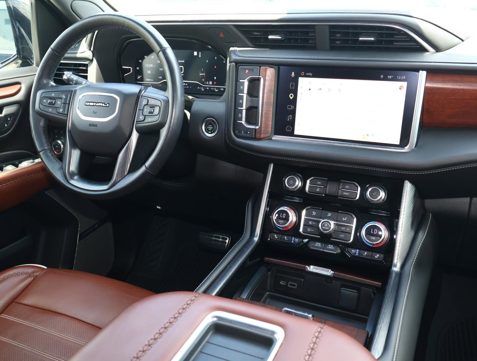 2023 GMC Yukon XL Denali Ultimate - Photo 10