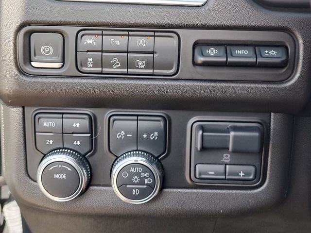 2024 GMC Yukon AT4 - Photo 23