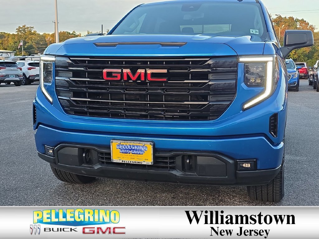 Certified Used 2023 DYNAMIC BLUE METALLIC GMC Elevation image 29