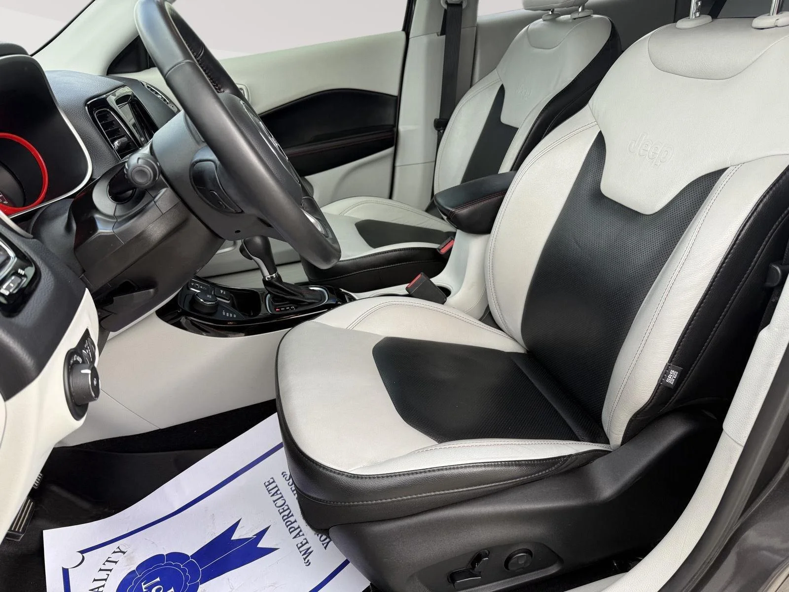Used 2018 Granite Crystal Metallic Clearcoat Jeep Limited image 15