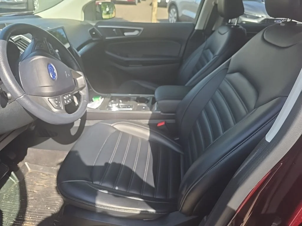 Used 2022 Burgundy Velvet Metallic Tinted Clearcoat Ford SEL image 15