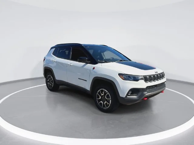 Used 2025 White Jeep Trailhawk image 2