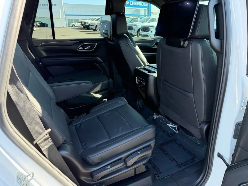 Used 2024 Summit White Chevrolet Z71 image 25