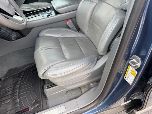 Used 2020 Blue Lincoln Reserve image 6