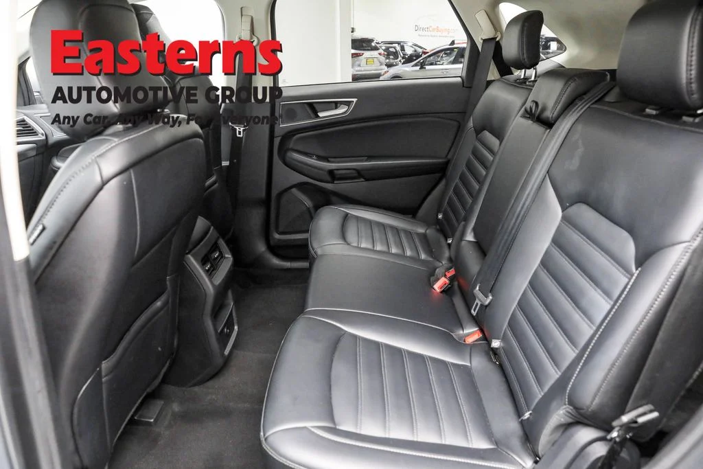 Used 2024 Silver Ford SEL image 21
