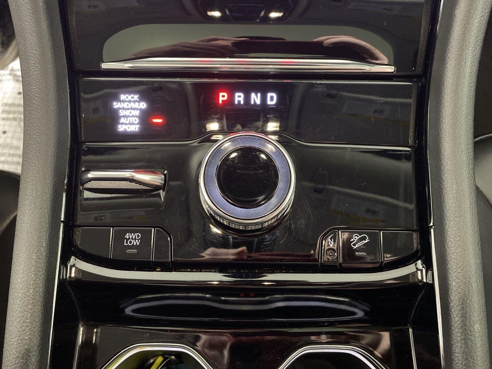 Used 2023 Rocky Mountain Pearlcoat Jeep  image 33