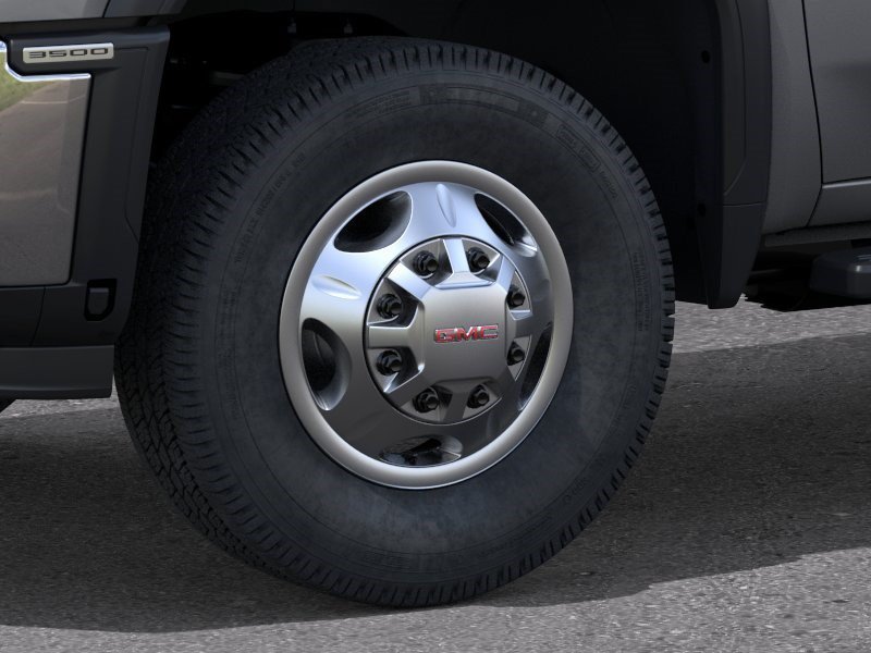 2026 GMC Sierra 3500HD Pro - Photo 9