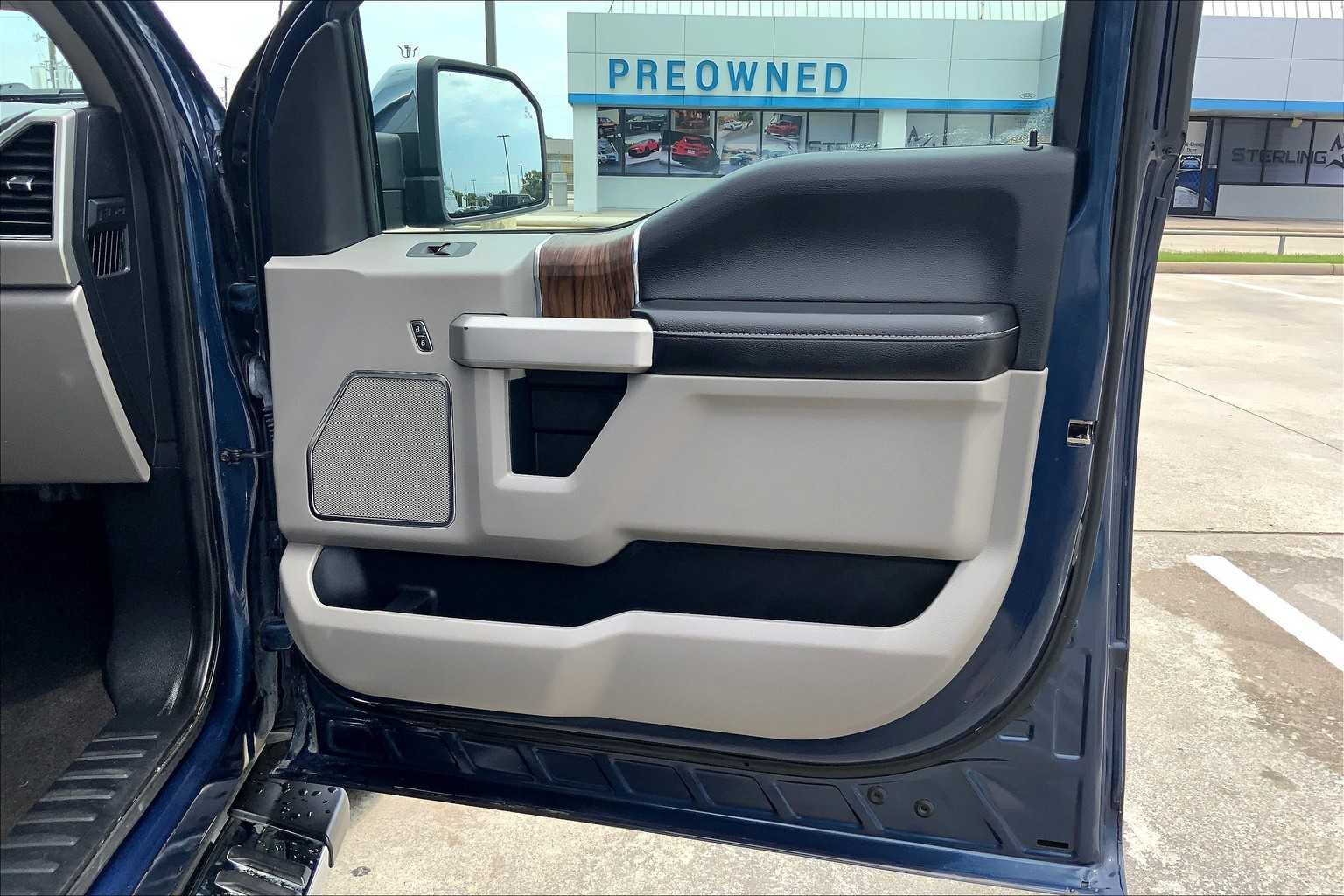 Used 2020 Blue Jeans Metallic Ford LARIAT image 22