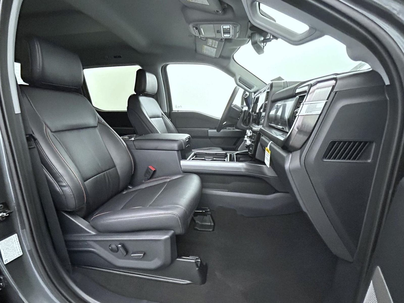 New 2026 Carbonized Gray Metallic Ford Lariat image 15