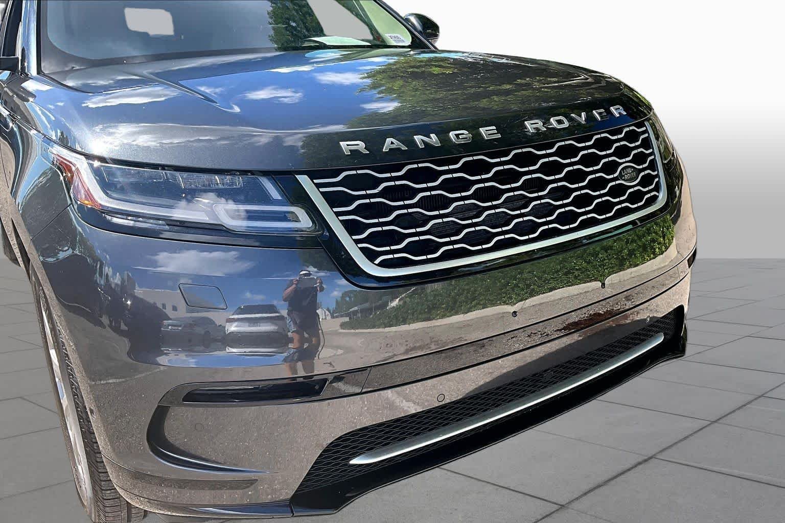 Used 2018 Santorini Black Land Rover S image 30