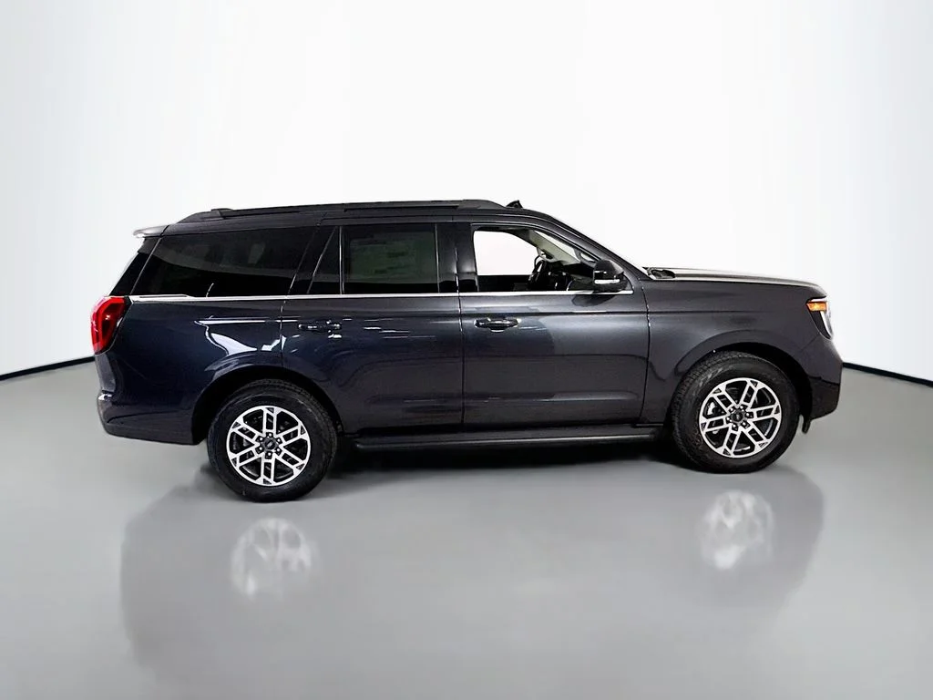 Used 2025 Dark Matter Gray Metallic Ford Active image 14