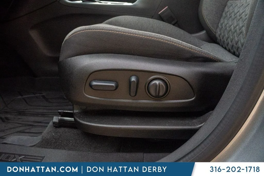 Used 2024 Gray Chevrolet LT image 17