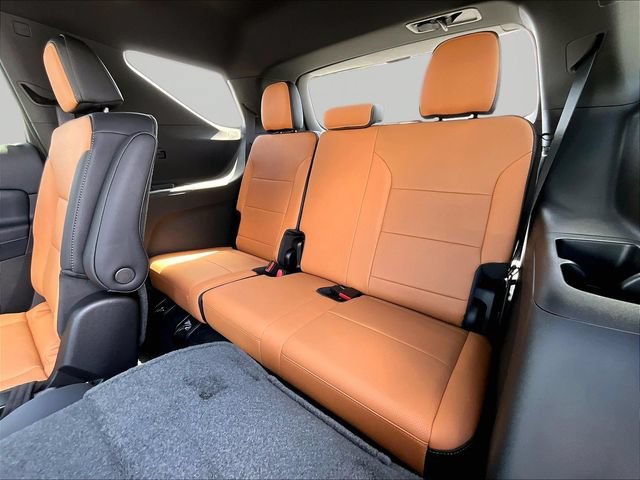New 2027 Sandstone Gray Chevrolet Z71 image 28