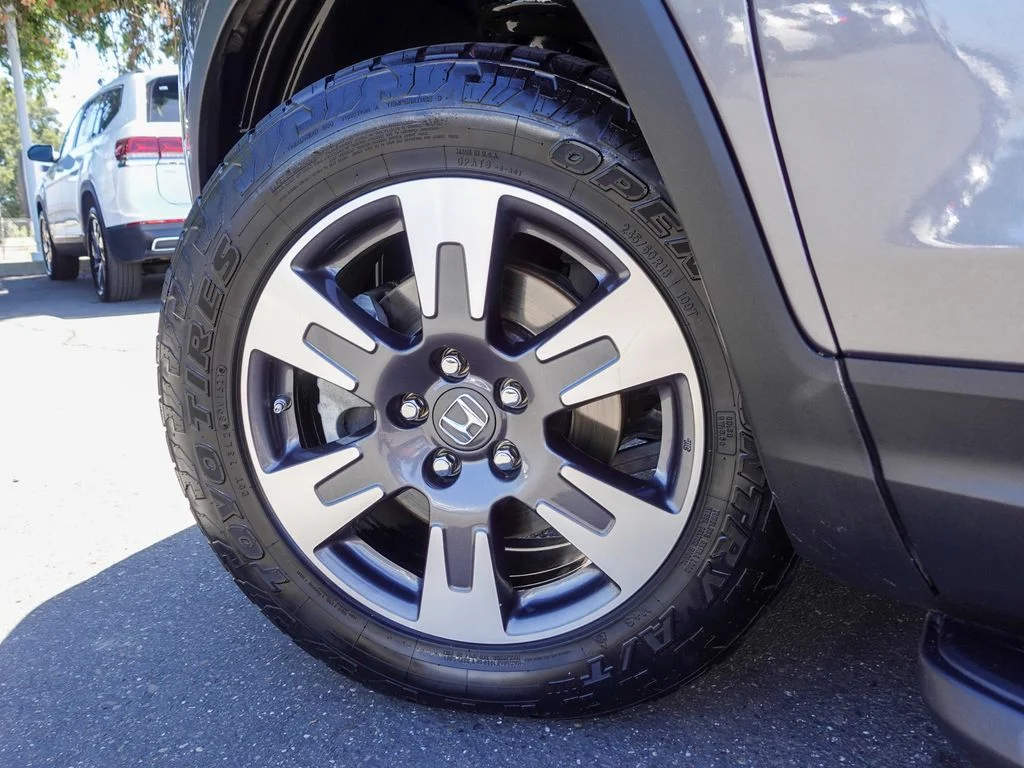 Used 2017  Honda RTL-E image 13