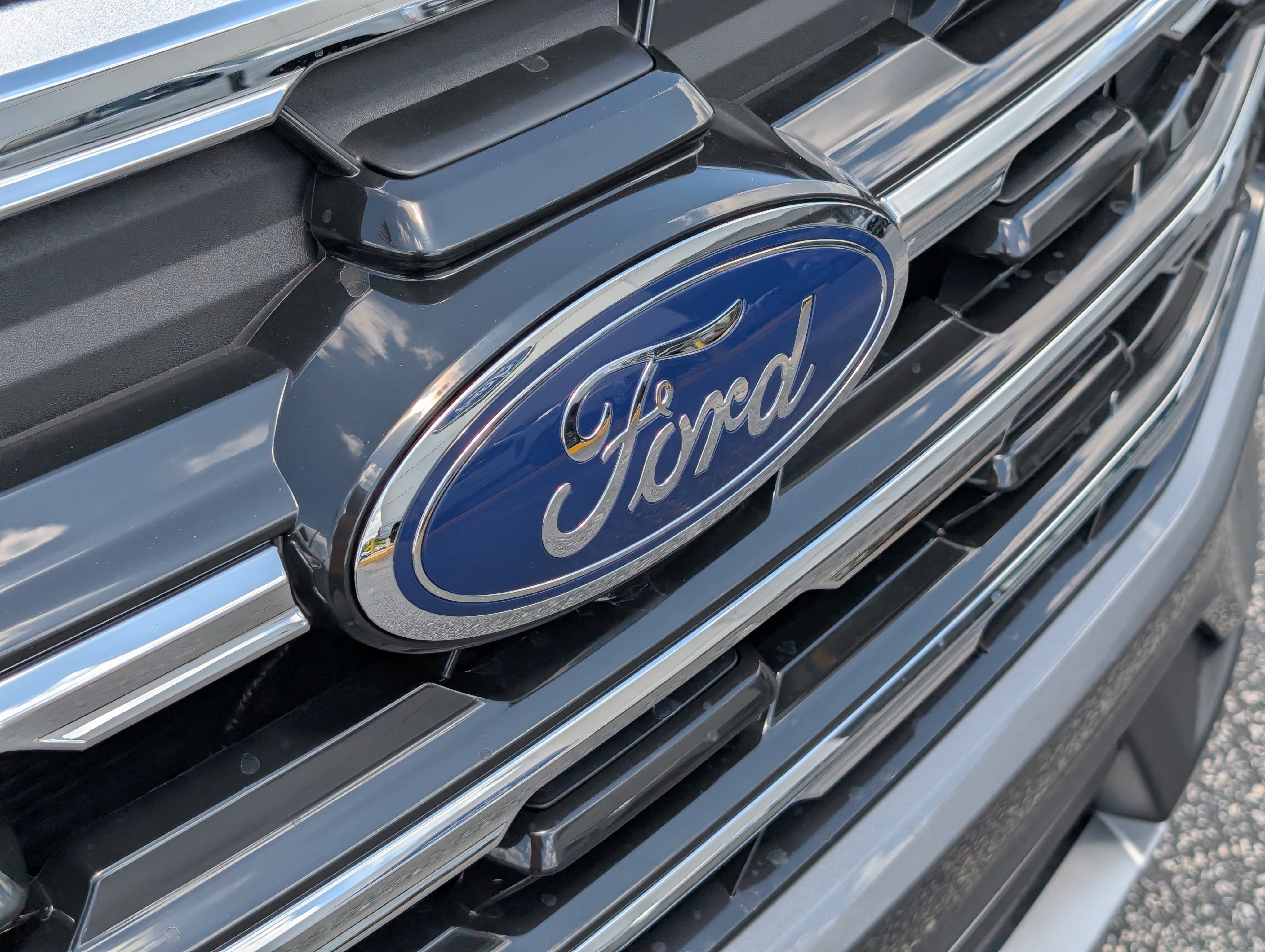 New 2026 Carbonized Gray Metallic FORD Active image 6