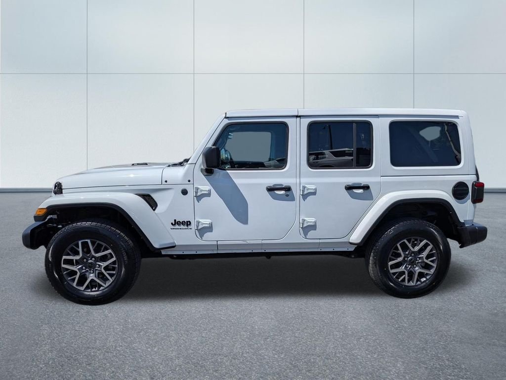 2025 Jeep Wrangler 4-Door Sahara - Photo 3