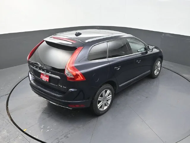 Used 2016 Blue Volvo T6 Drive-E image 29