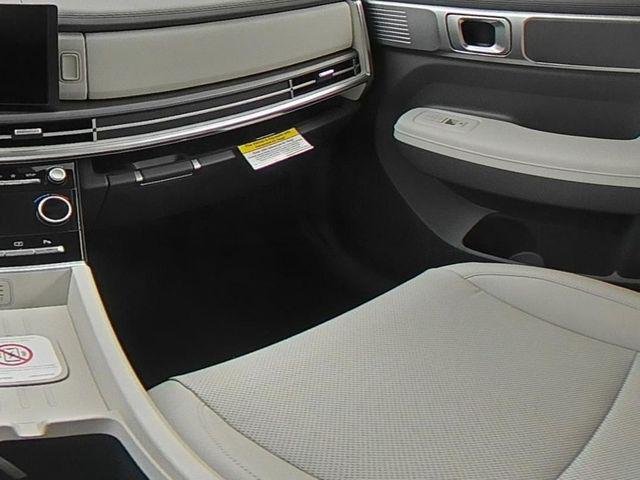 New 2027 Red Hyundai SEL AWD image 38