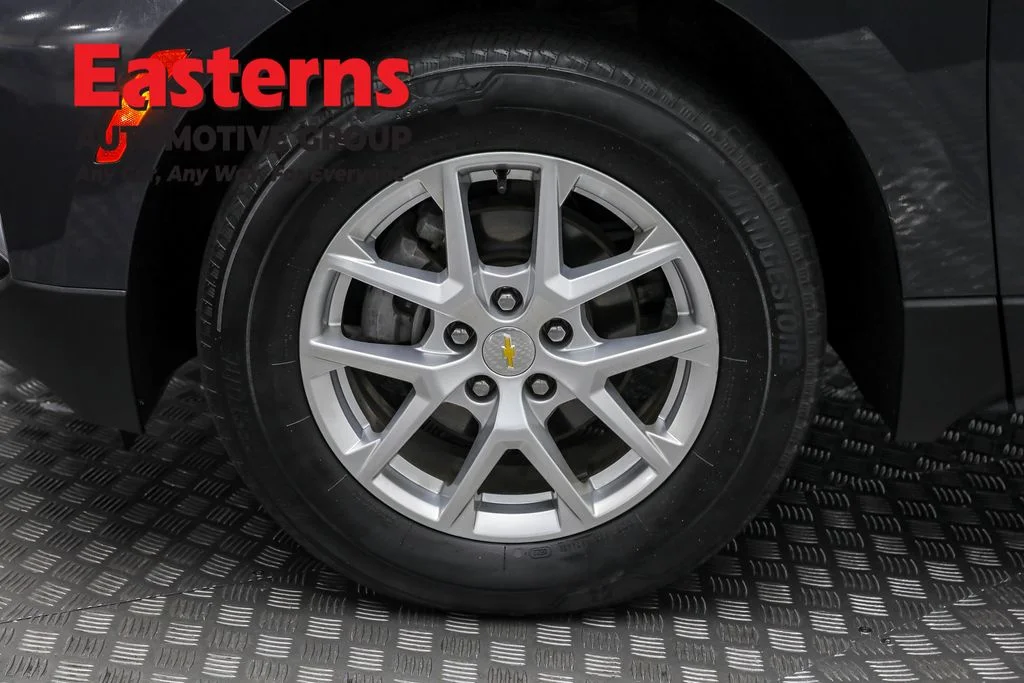 Used 2022 Gray Chevrolet LT image 31