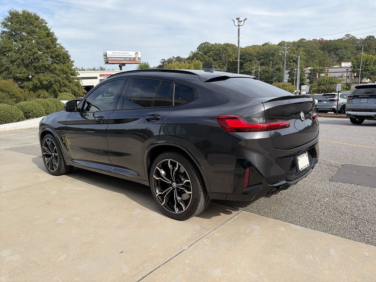 Used 2023 Dark Graphite Metallic BMW  image 6