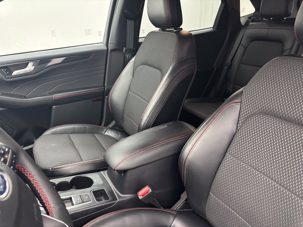 Used 2023 Gray Metallic Ford ST-Line image 25