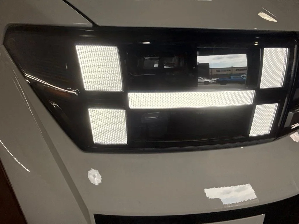 New 2027 Serenity White Hyundai SE image 10