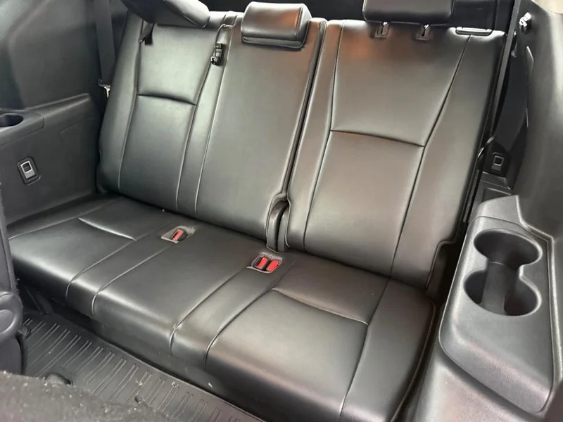 Used 2022 Celestial Silver Metallic Toyota XLE AWD (Natl) image 10