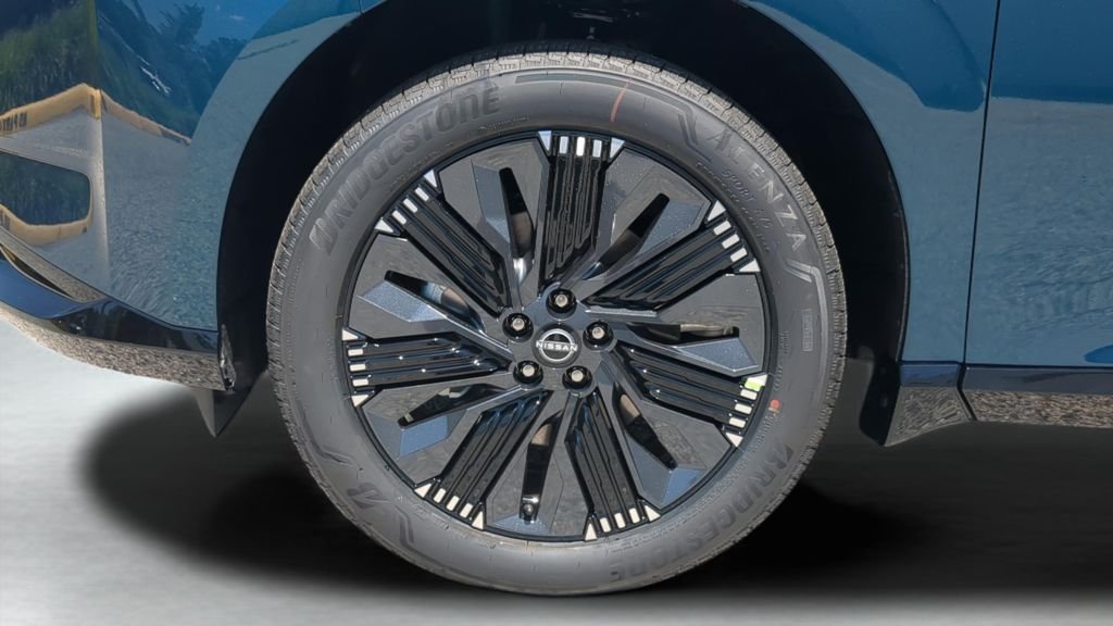 New 2026 Aurora Blue Pearl Metallic / Super Black Two-tone Nissan Platinum image 27