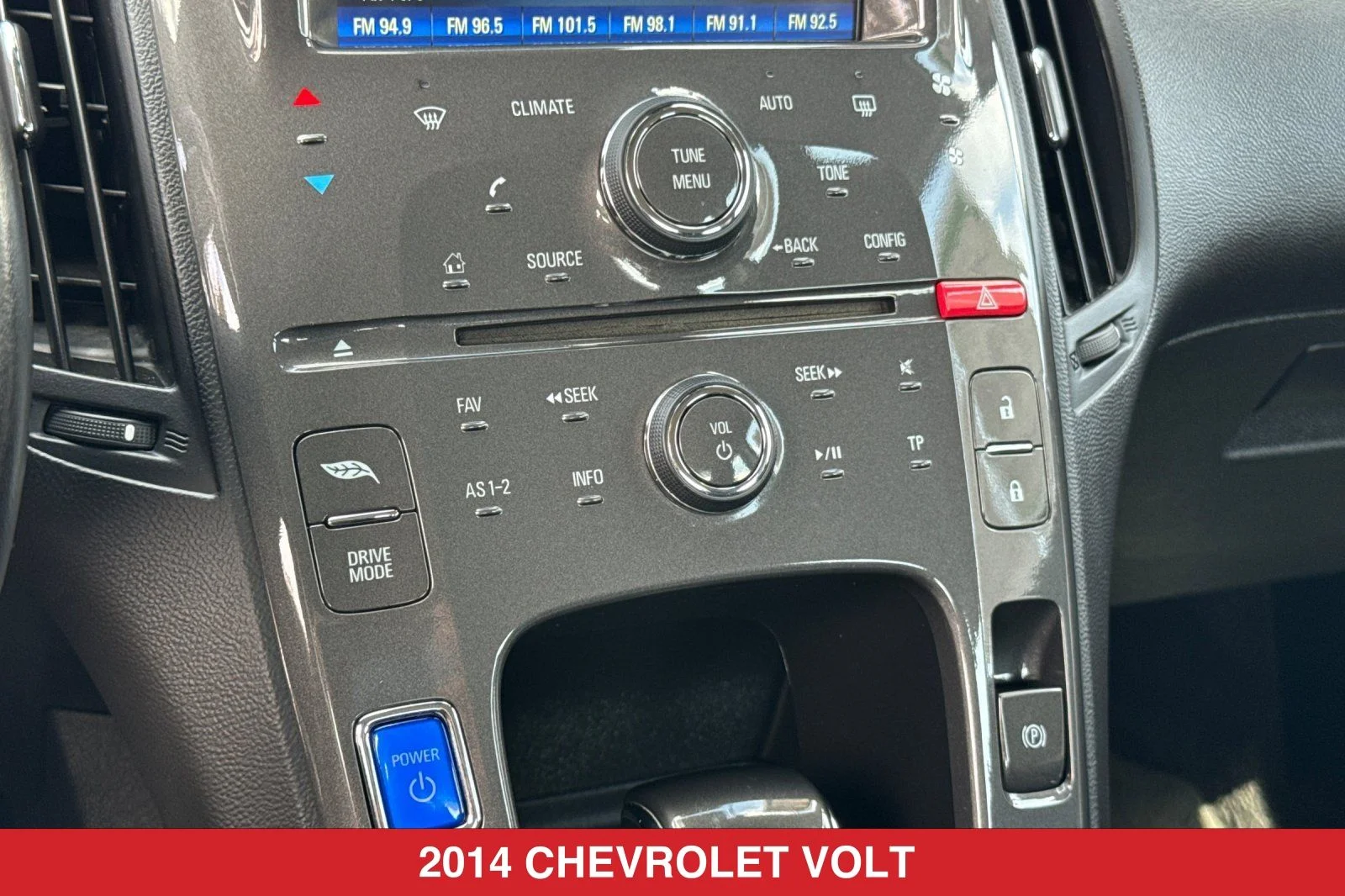Used 2014 White Chevrolet Base image 20