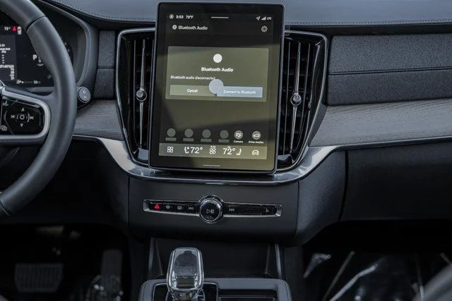 2026 Volvo XC90 Plus - Photo 20