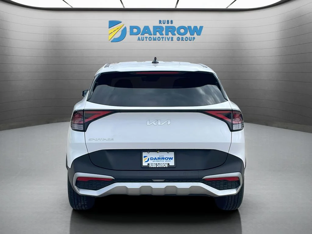 Used 2023 White Kia EX image 4