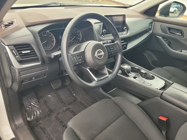 Used 2023 White Nissan S image 12