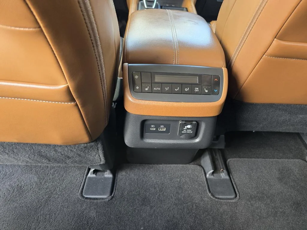Used 2023 Gun Metallic Nissan Platinum image 12