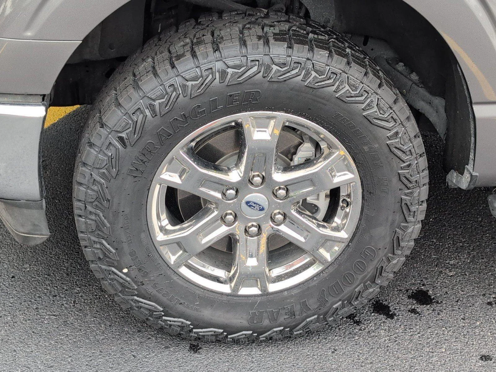 Used 2023 Carbonized Gray Ford XLT image 11