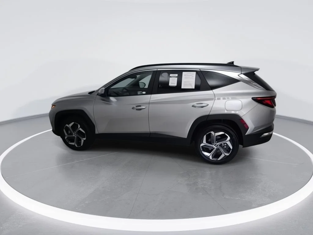 Used 2024 Silver Hyundai SEL image 7