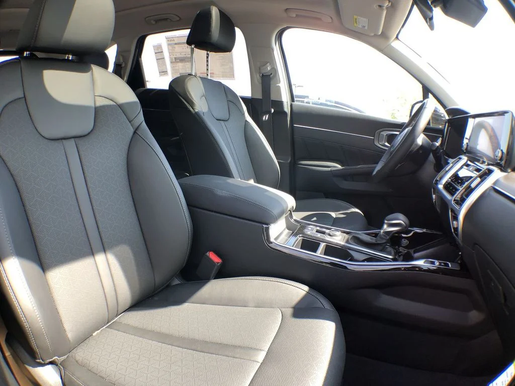 Used 2022 Black Kia SX image 58