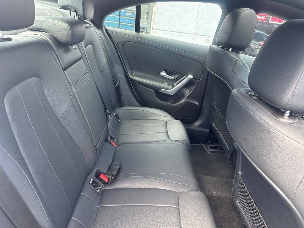 Used 2025  Mercedes-Benz CLA 250 image 18