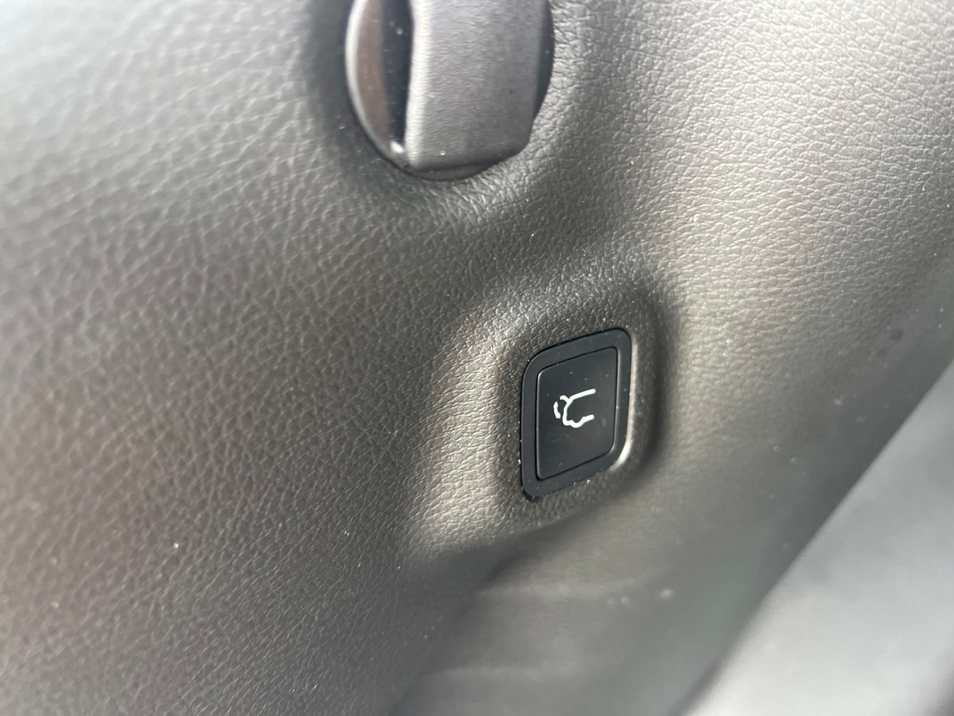 Used 2023 Black Jeep Limited image 16