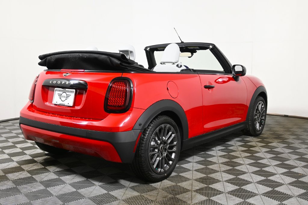 Used 2026 Red MINI  image 15