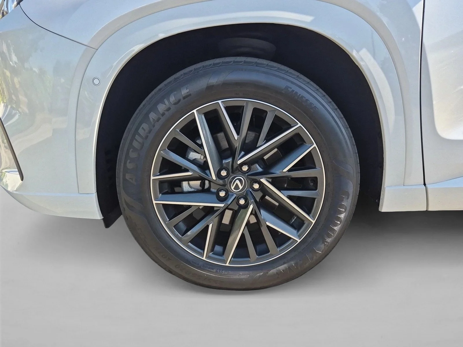 Used 2024 Wind Chill Pearl Lexus TX 350 Premium image 18