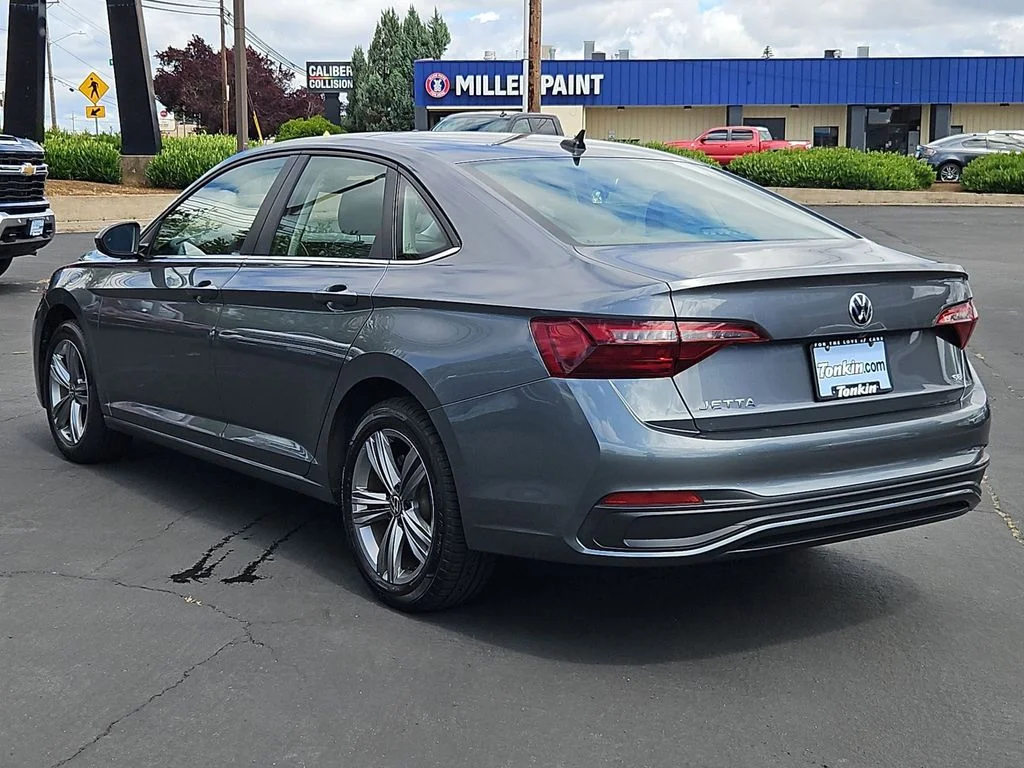 Used 2024 Platinum Gray Metallic Volkswagen 1.5T SE image 4