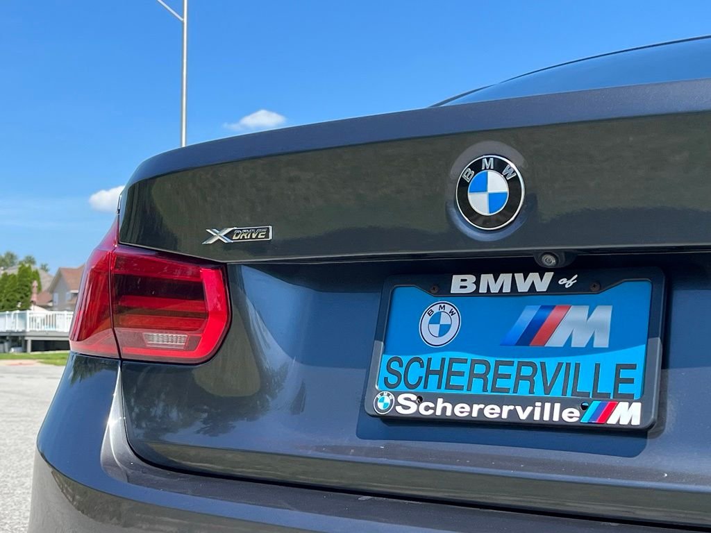 Used 2018 Mineral Grey Metallic BMW 330i xDrive image 14