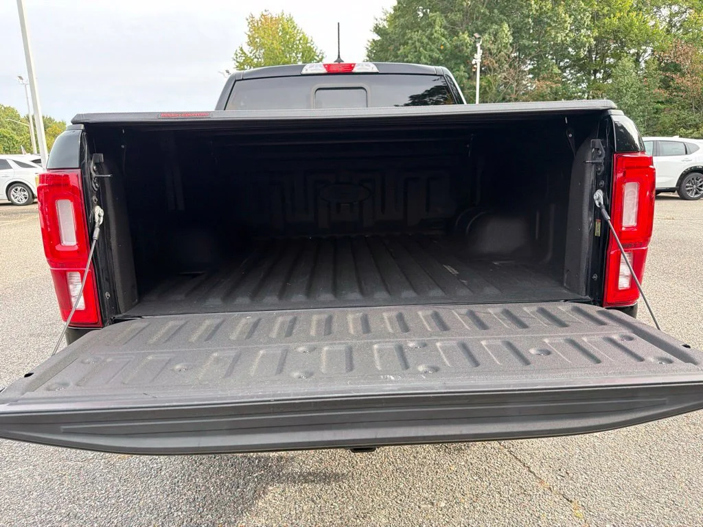Used 2023 Black Ford XLT image 17