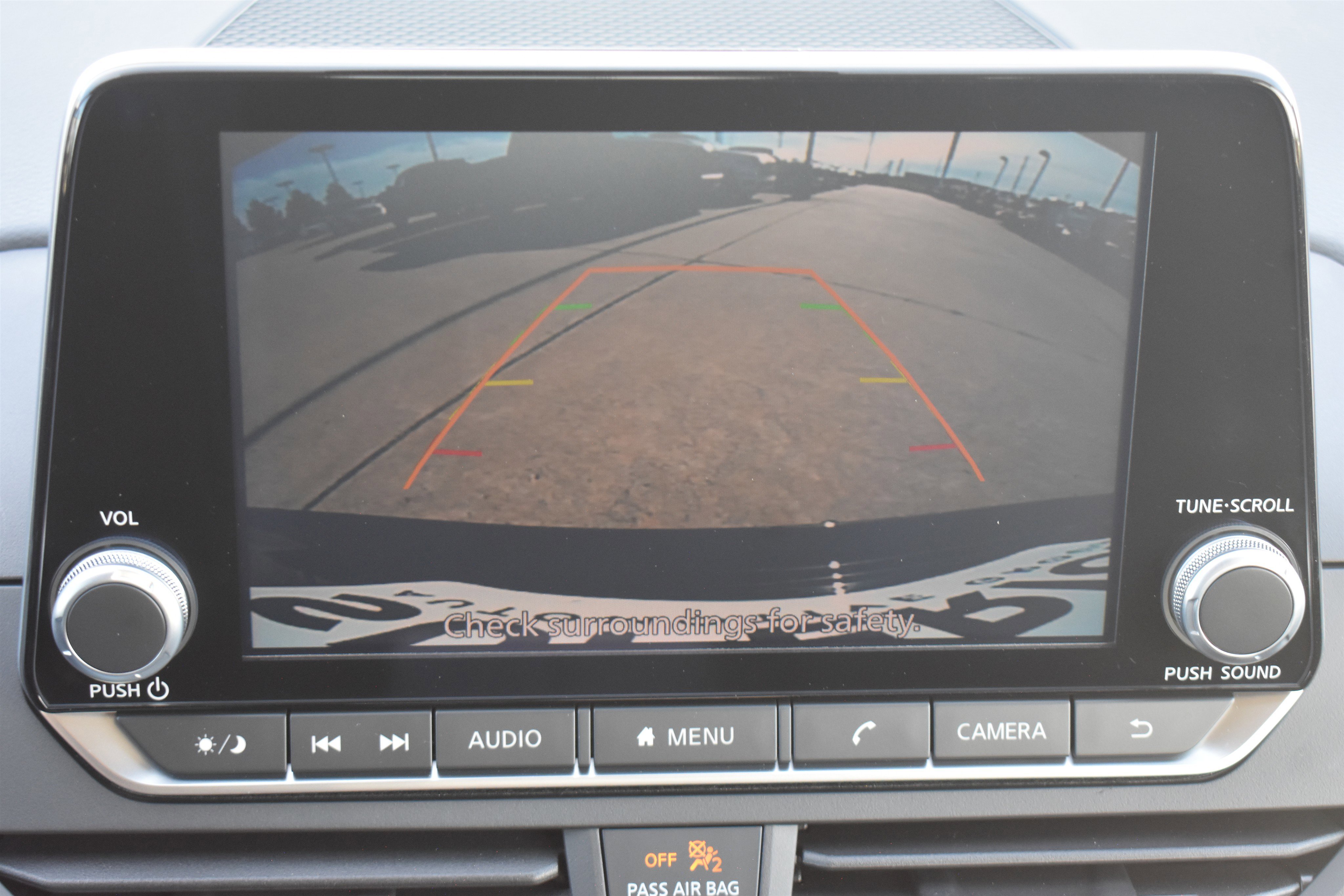Used 2025 Super Black Nissan SR image 25