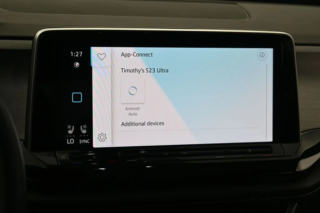 2025 Volkswagen Atlas Cross Sport SE w/Tech - Photo 21