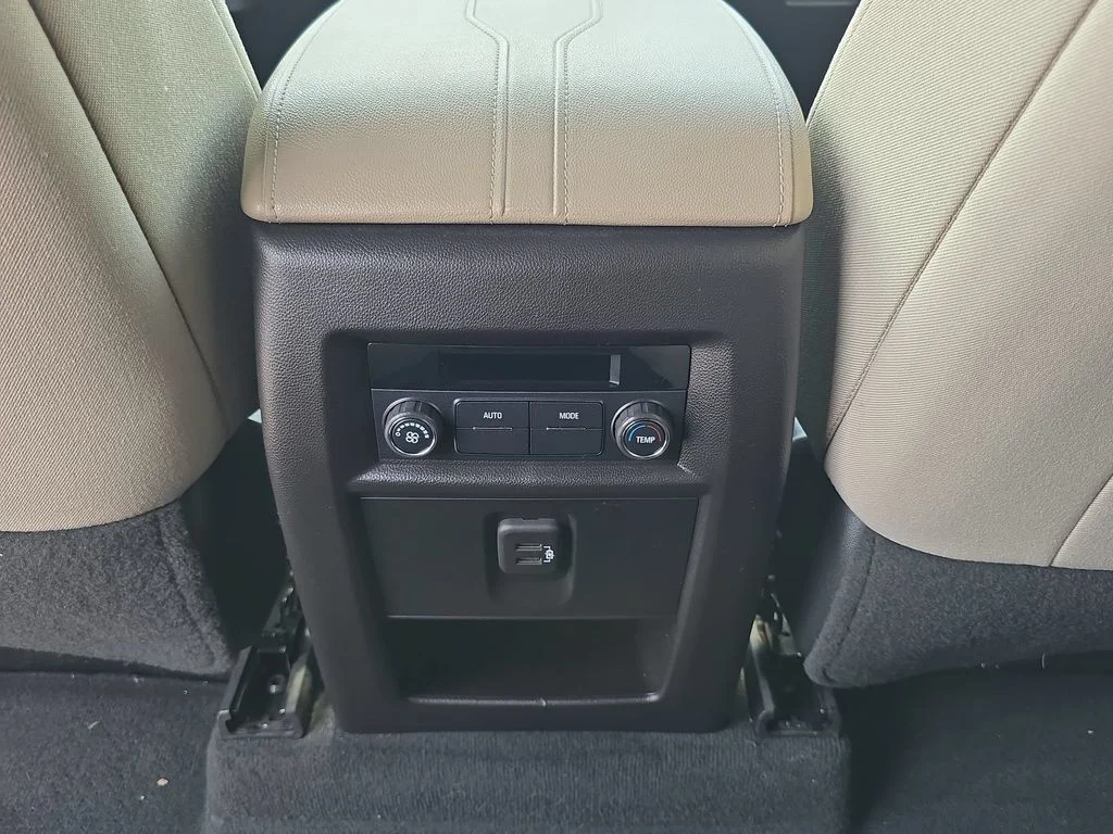 2022 Chevrolet Traverse 1LT - Photo 22