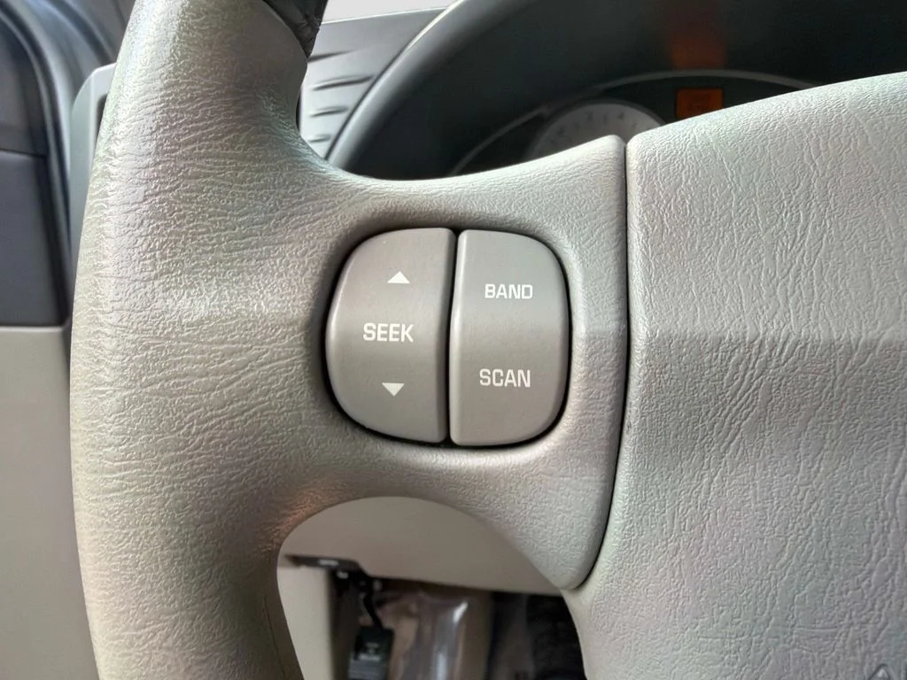 Used 2003 Gray Buick CXL image 28